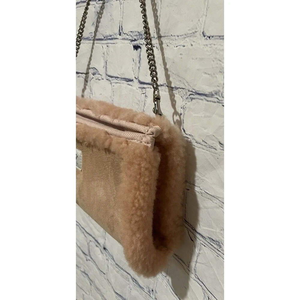 UGG Australia pink sheepskin shoulder bag With Hand Muff Opening